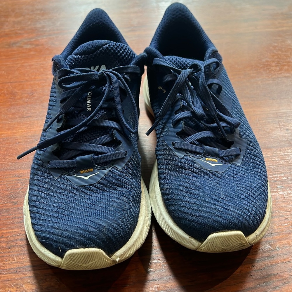 Mens HOKA sneakers-great condition